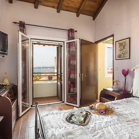 Fay's Sea View-corfu Town Apartmán *